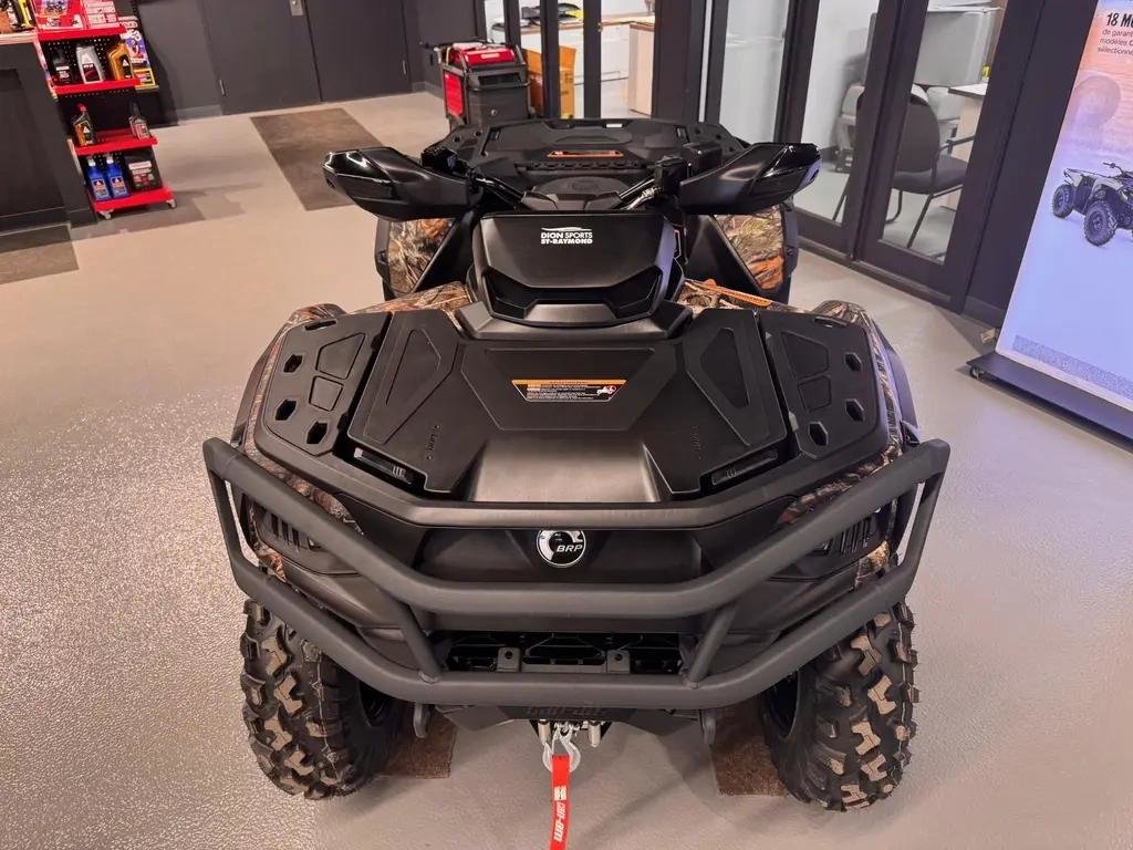 2026 Can-Am OUTLANDER 850 XT in Charlemagne, Quebec - 2 - w1024h768px