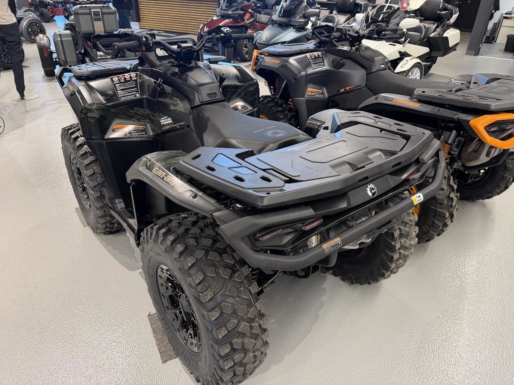 2026 Can-Am OUTLANDER BACKCOUNTRY 1000R in Charlemagne, Quebec - 7 - w1024h768px
