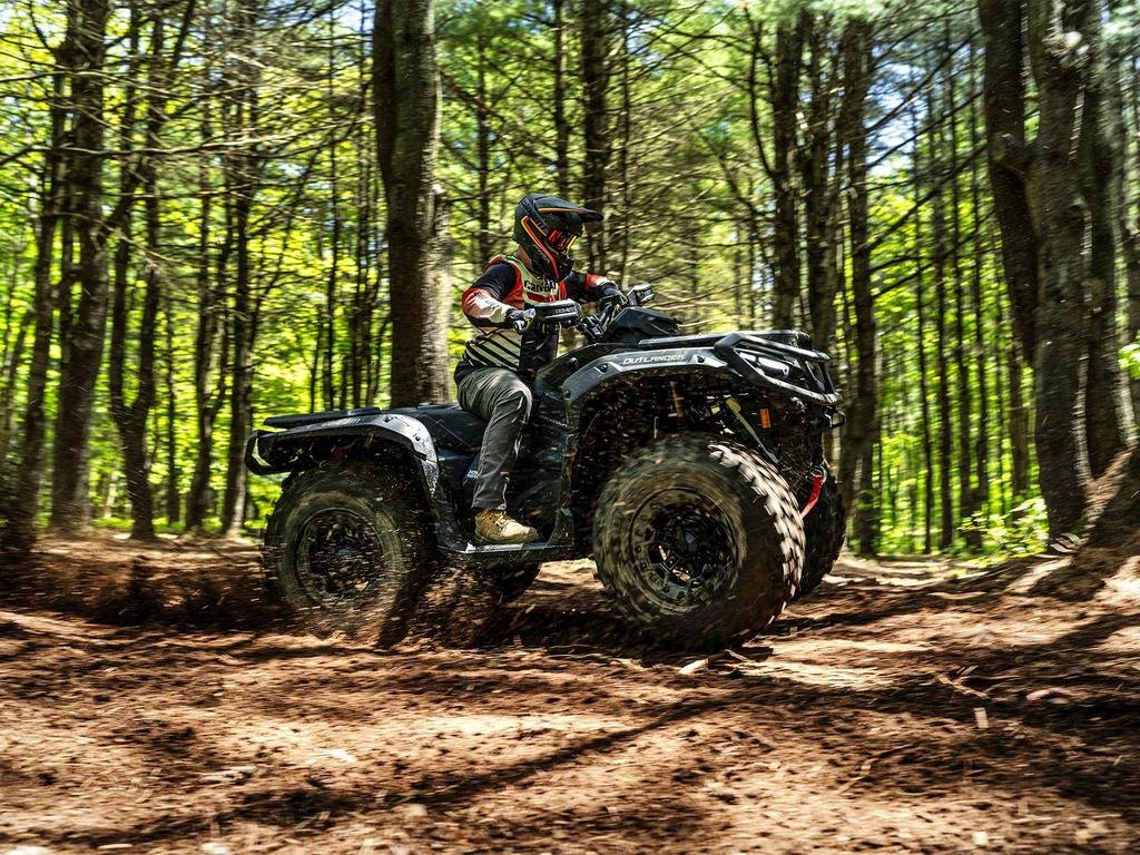 Can-Am OUTLANDER BACKCOUNTRY 1000R  2026 à Charlemagne, Québec - 1 - w1024h768px