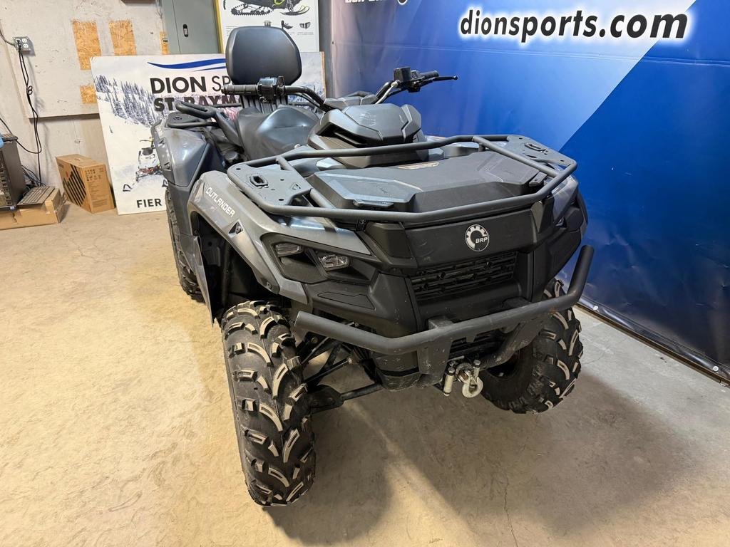 Can-Am OUTLANDER MAX 500 DPS  2024 à Charlemagne, Québec - 3 - w1024h768px