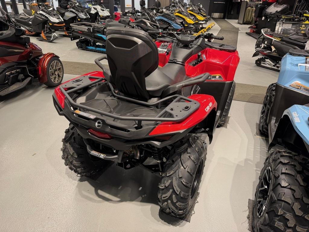 2025 Can-Am OUTLANDER MAX 500 DPS in Charlemagne, Quebec - 5 - w1024h768px