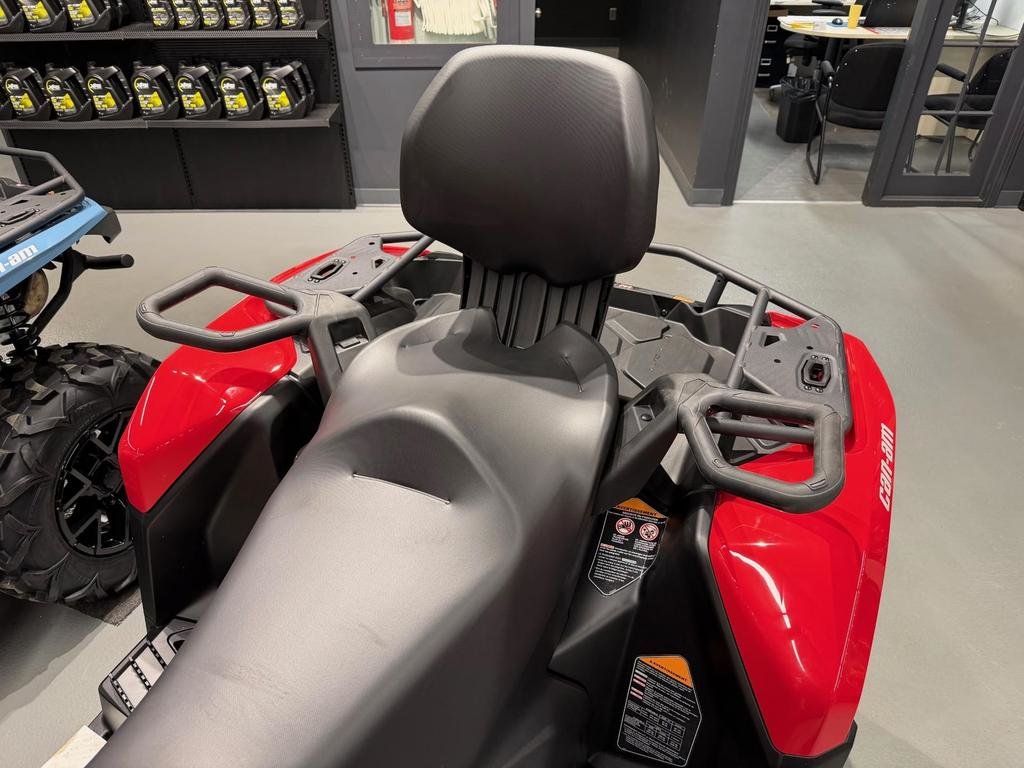 Can-Am OUTLANDER MAX 500 DPS  2025 à Charlemagne, Québec - 3 - w1024h768px