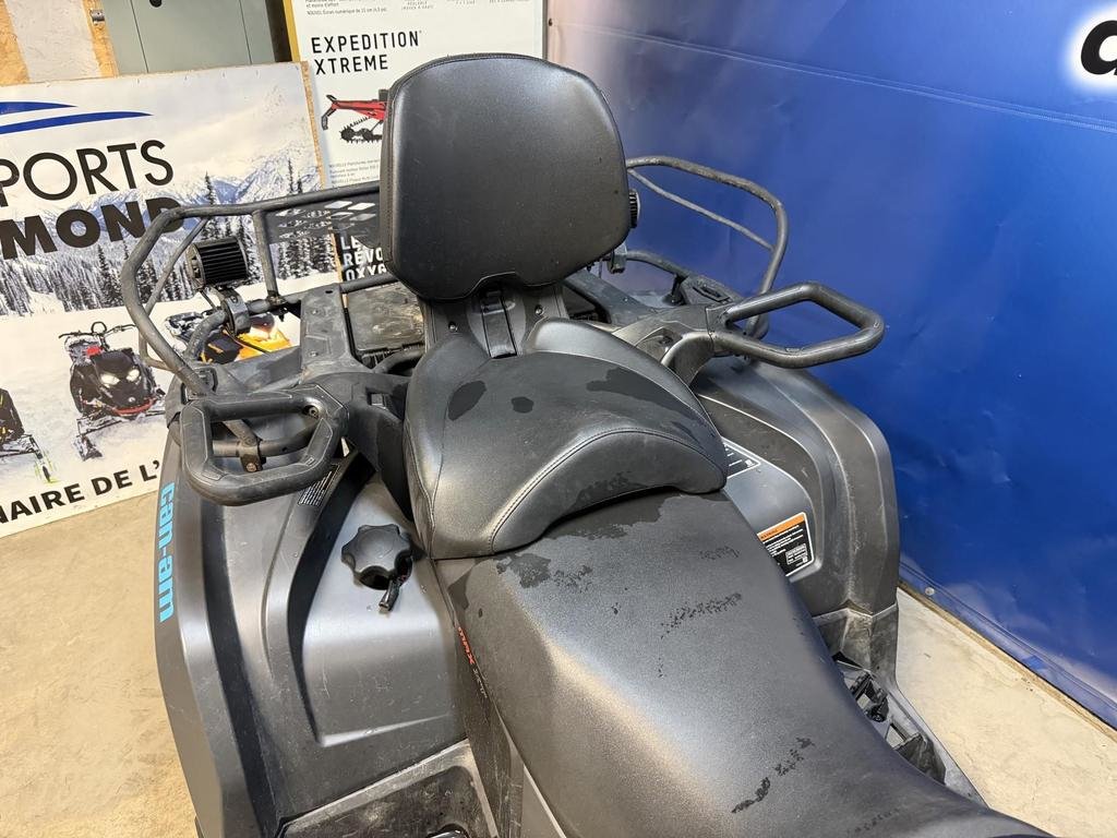 Can-Am OUTLANDER MAX 570 XT  2021 à Charlemagne, Québec - 5 - w1024h768px