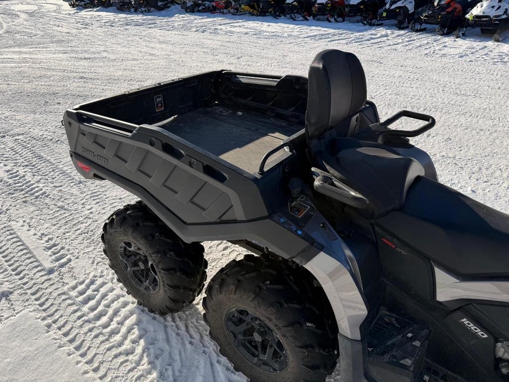 Can-Am OUTLANDER MAX 6X6 1000 XT  2019 à Charlemagne, Québec - 6 - w1024h768px