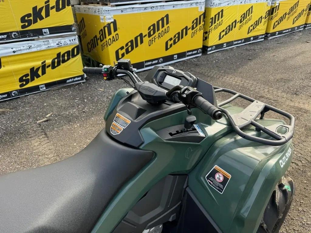2025 Can-Am Outlander Max 6x6 DPS 450 in Charlemagne, Quebec - 4 - w1024h768px