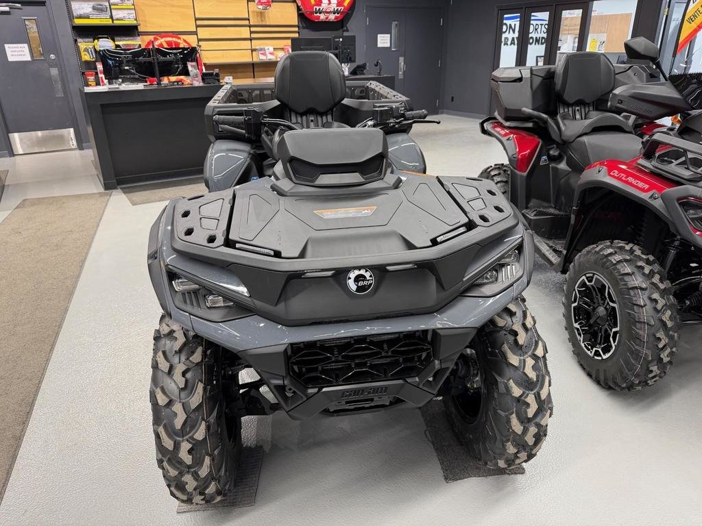 Can-Am OUTLaNDER MAX 6X6 DPS 850  2026 à Charlemagne, Québec - 2 - w1024h768px