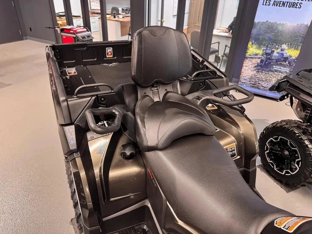 2025 Can-Am Outlander Max 6x6 XT 1000 in Charlemagne, Quebec - 3 - w1024h768px