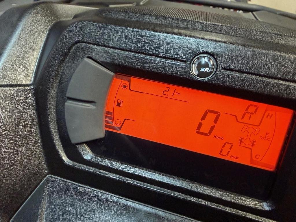 2025 Can-Am OUTLANDER MAX 700 PRO HUNTING HD7 in Charlemagne, Quebec - 8 - w1024h768px