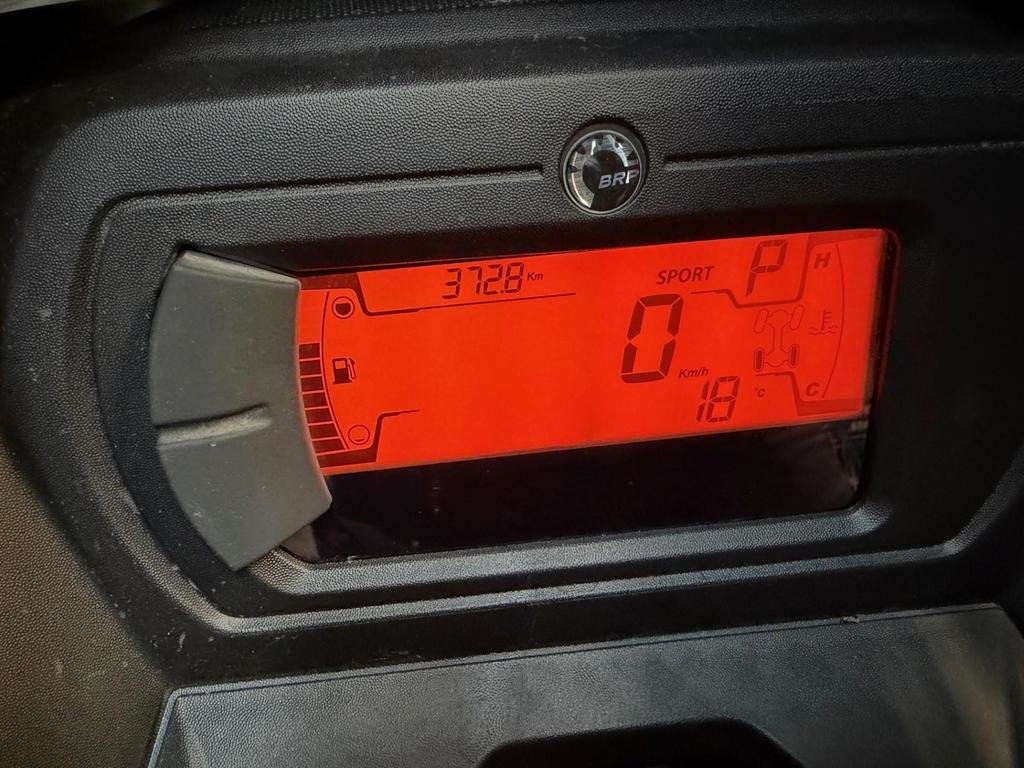 2025 Can-Am OUTLANDER MAX 700 XT Gar. 2028 in Charlemagne, Quebec - 8 - w1024h768px