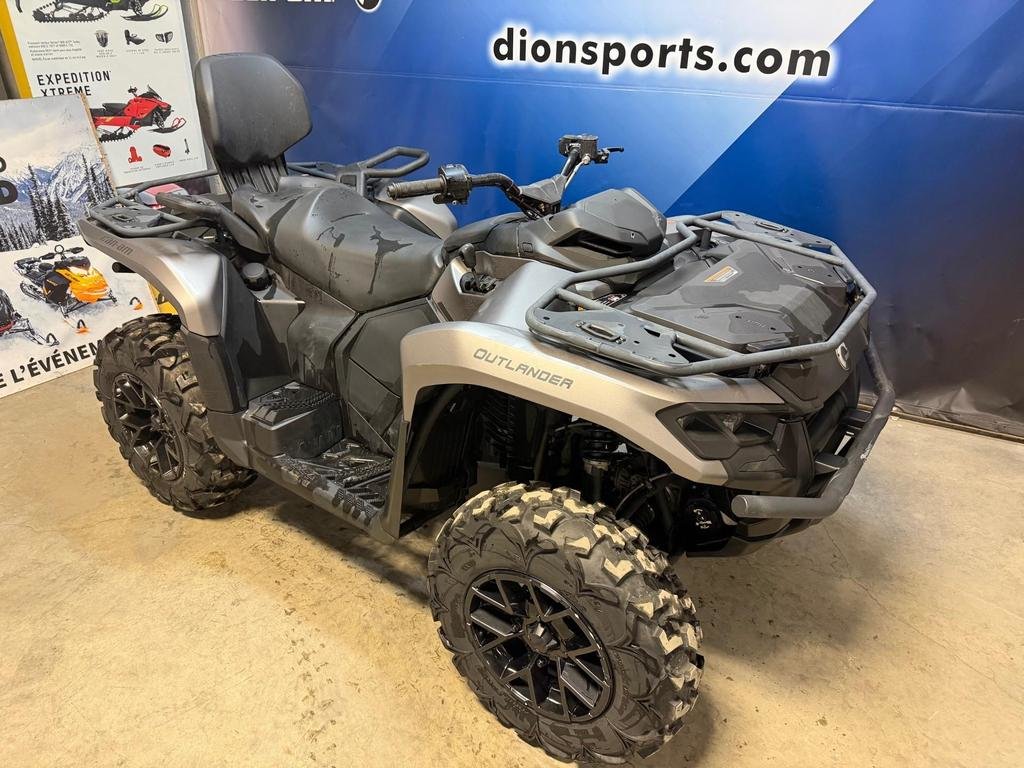 2023 Can-Am OUTLANDER MAX 700 XT in Charlemagne, Quebec - 2 - w1024h768px