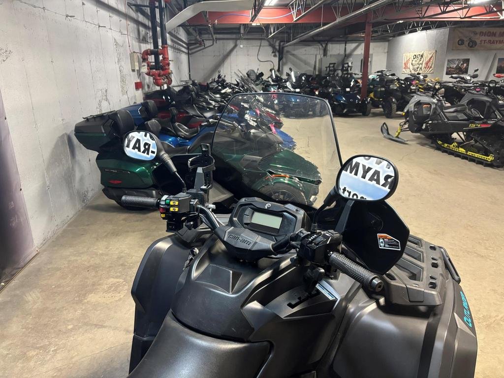2021 Can-Am OUTLANDER MAX 850 XT in Charlemagne, Quebec - 5 - w1024h768px