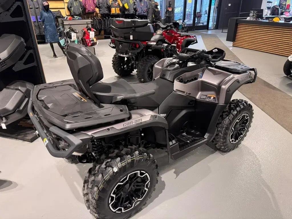 2026 Can-Am OUTLANDER MAX 850 XT in Charlemagne, Quebec - 5 - w1024h768px