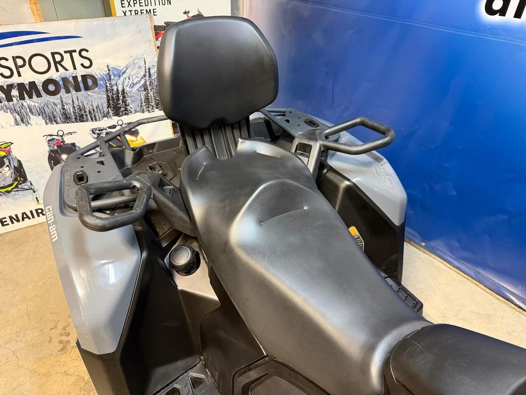 Can-Am OUTLANDER MAX DPS 700  2024 à Charlemagne, Québec - 5 - w1024h768px