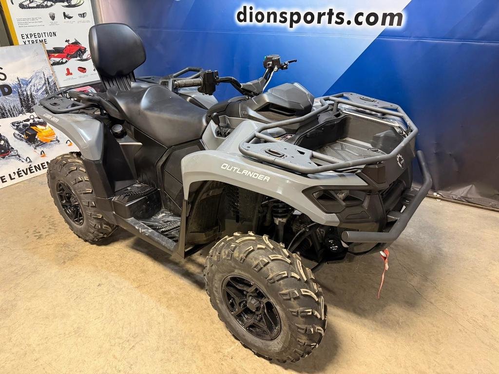 Can-Am OUTLANDER MAX DPS 700  2024 à Charlemagne, Québec - 2 - w1024h768px