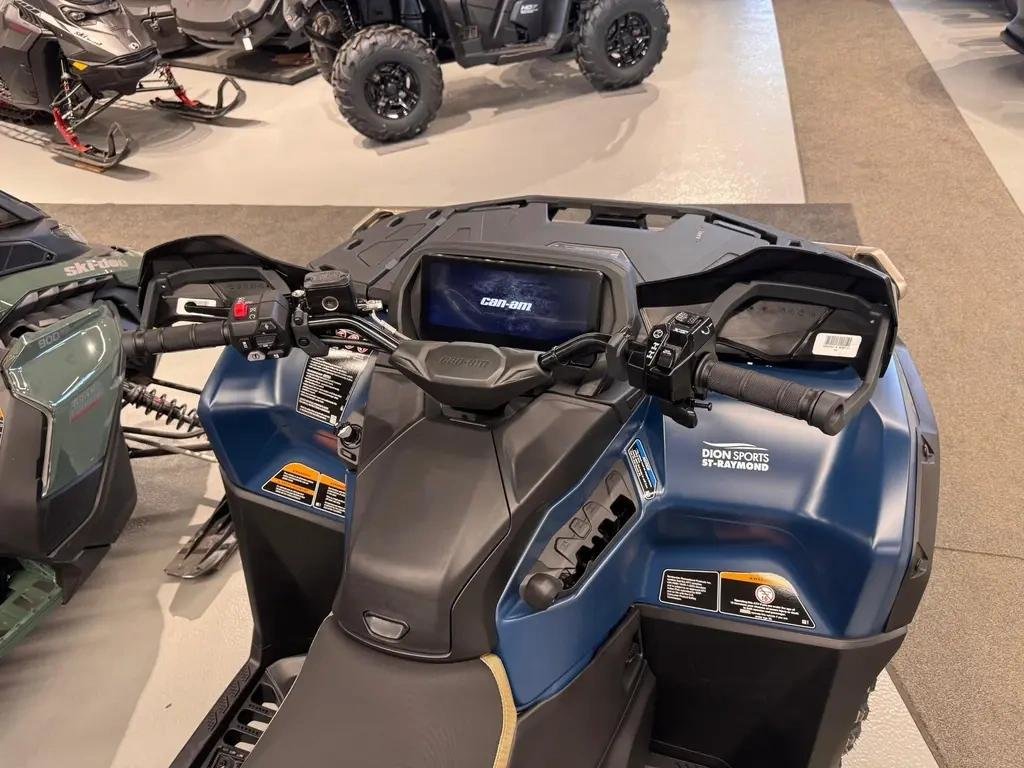 Can-Am OUTLANDER  MAX LIMITED 1000 R  2025 à Charlemagne, Québec - 4 - w1024h768px