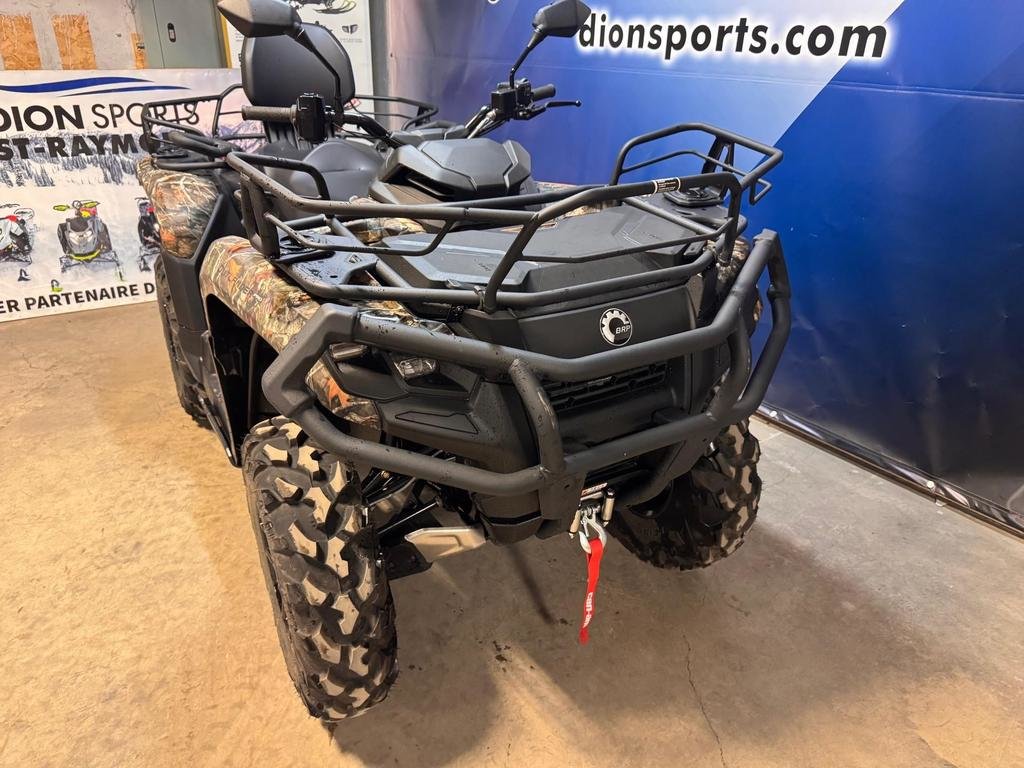 Can-Am OUTLANDER MAX PRO XT 700  2025 à Charlemagne, Québec - 3 - w1024h768px