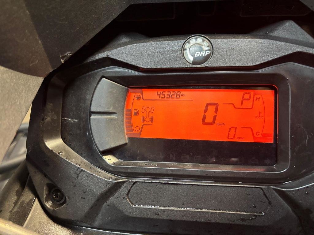 Can-Am OUTLANDER MAX XT 570  2021 à Charlemagne, Québec - 6 - w1024h768px