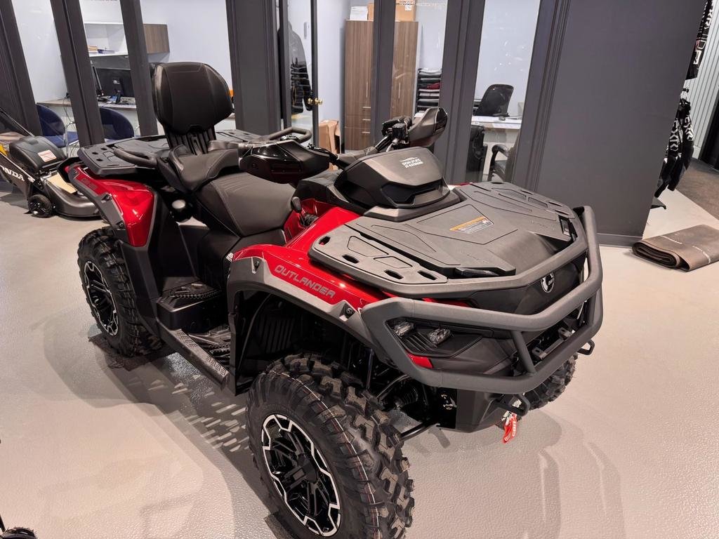 Can-Am OUTLANDER  MAX XT 850  2025 à Charlemagne, Québec - 3 - w1024h768px