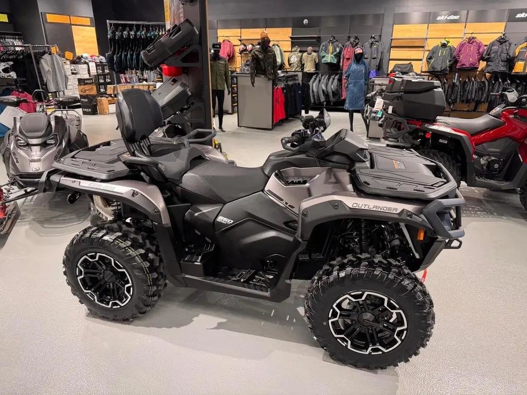2025 Can-Am OUTLANDER  MAX XT 850 in Charlemagne, Quebec - 1 - w1024h768px