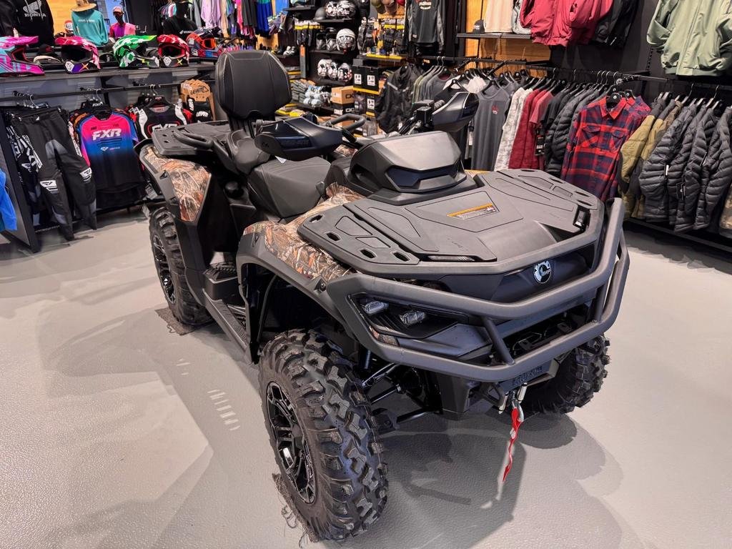 2025 Can-Am OUTLANDER  MAX XT 850 in Charlemagne, Quebec - 2 - w1024h768px