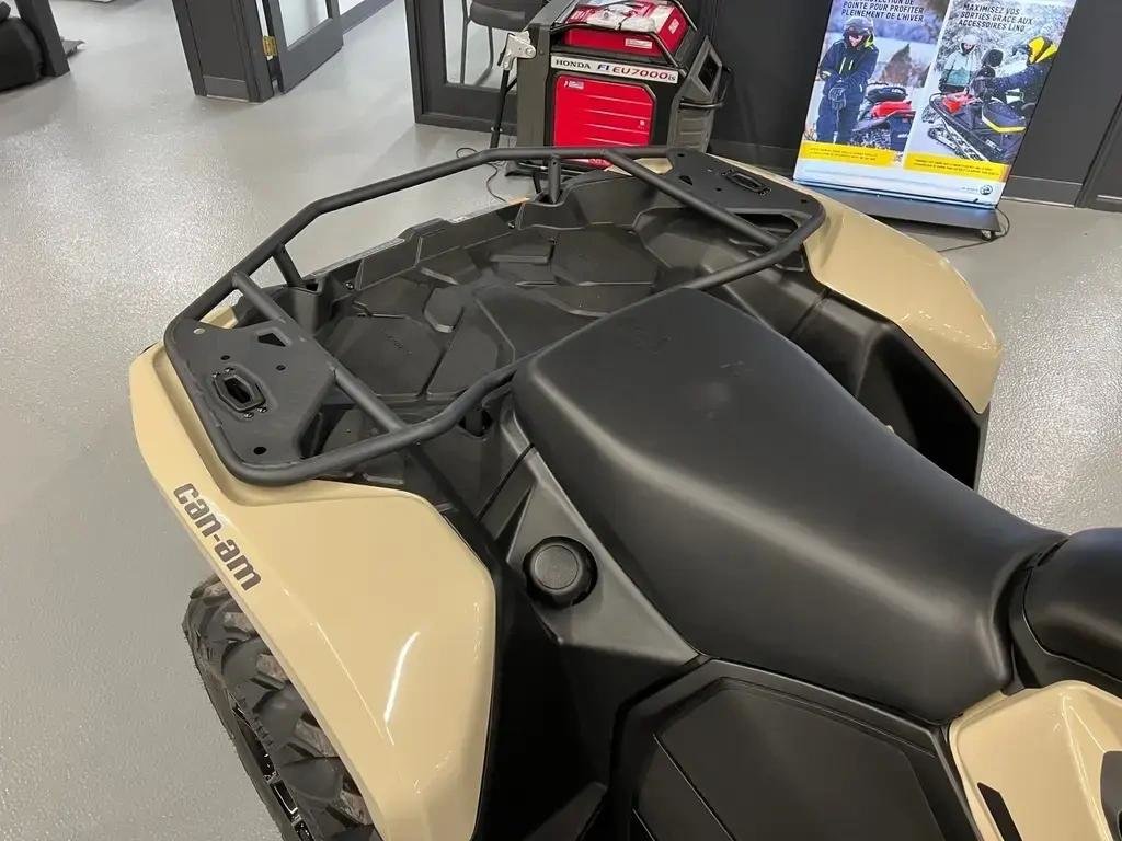 Can-Am OUTLANDER PRO XU HD7  2026 à Charlemagne, Québec - 3 - w1024h768px