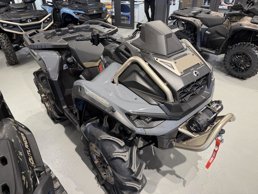Can-Am OUTLANDER XMR 850 X-MR  2026 à Charlemagne, Québec - 6 - w1024h768px