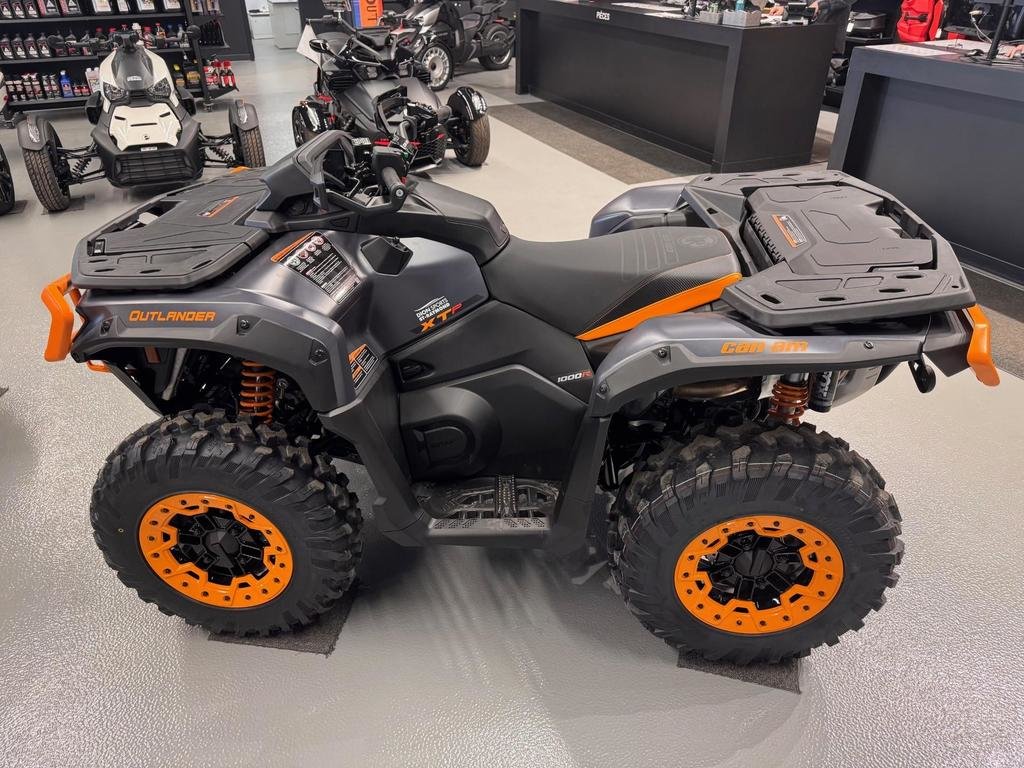 Can-Am OUTLANDER XT-P 1000R XTP  2025 à Charlemagne, Québec - 5 - w1024h768px