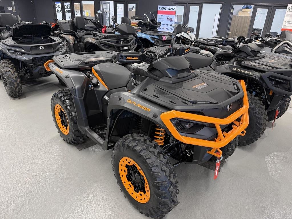 2026 Can-Am OUTLANDER XT-P 1000R XTP in Charlemagne, Quebec - 2 - w1024h768px