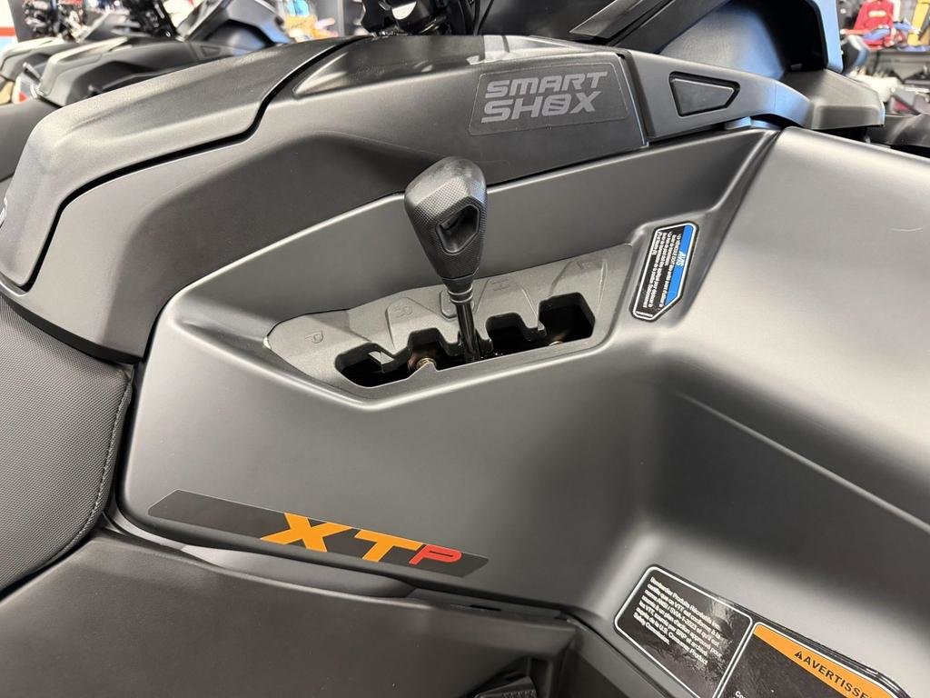 2026 Can-Am OUTLANDER XT-P 1000R XTP in Charlemagne, Quebec - 5 - w1024h768px