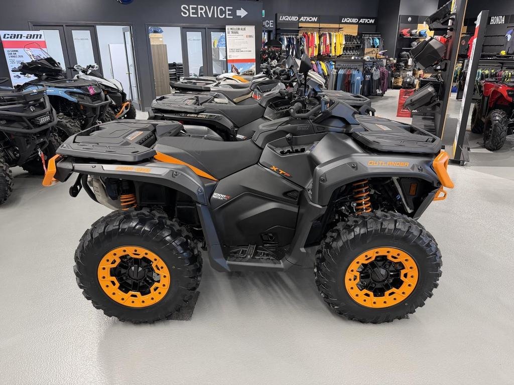 2026 Can-Am OUTLANDER XT-P 1000R XTP in Charlemagne, Quebec - 1 - w1024h768px