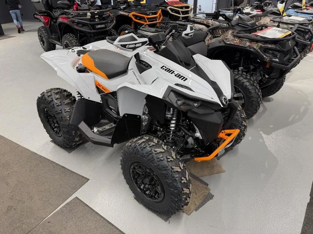 Can-Am RENEGADE X XC 1000R XXC  2026 à Charlemagne, Québec - 6 - w1024h768px