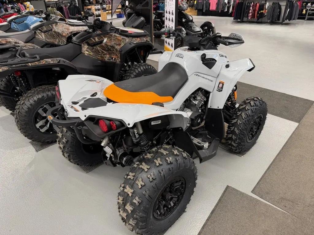 Can-Am RENEGADE X XC 1000R XXC  2026 à Charlemagne, Québec - 3 - w1024h768px