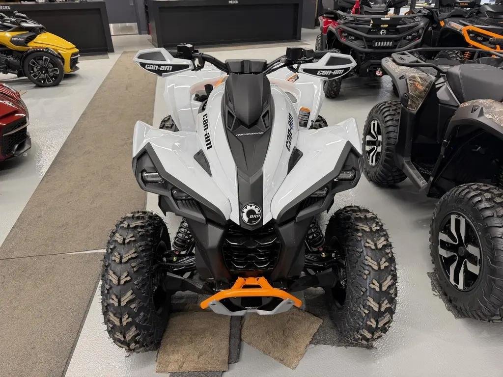 Can-Am RENEGADE X XC 1000R XXC  2026 à Charlemagne, Québec - 5 - w1024h768px