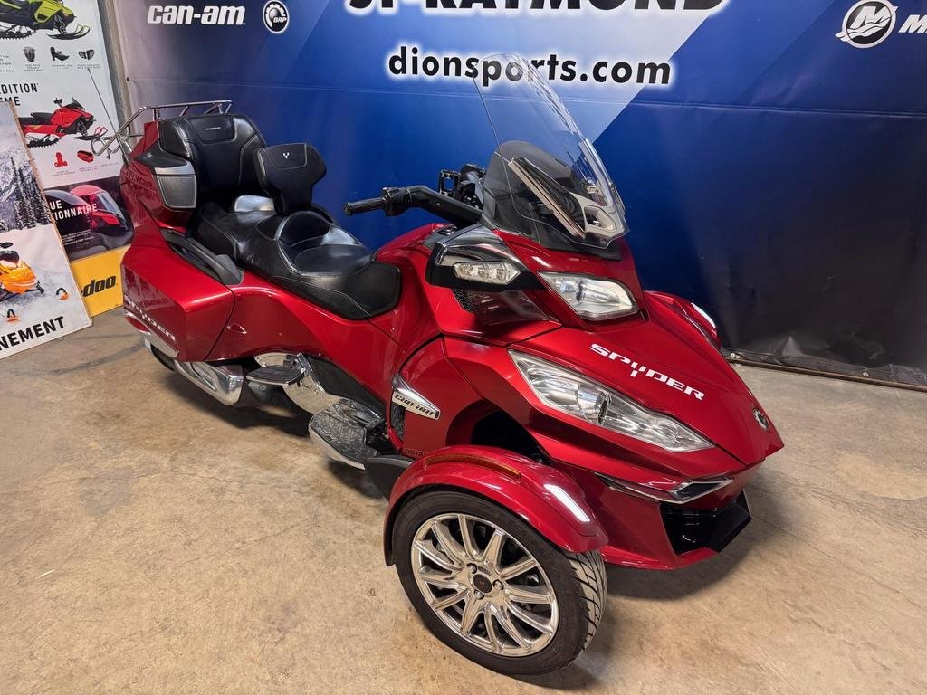 2015 Can-Am RT LIMITED SE6 in Charlemagne, Quebec - 2 - w1024h768px