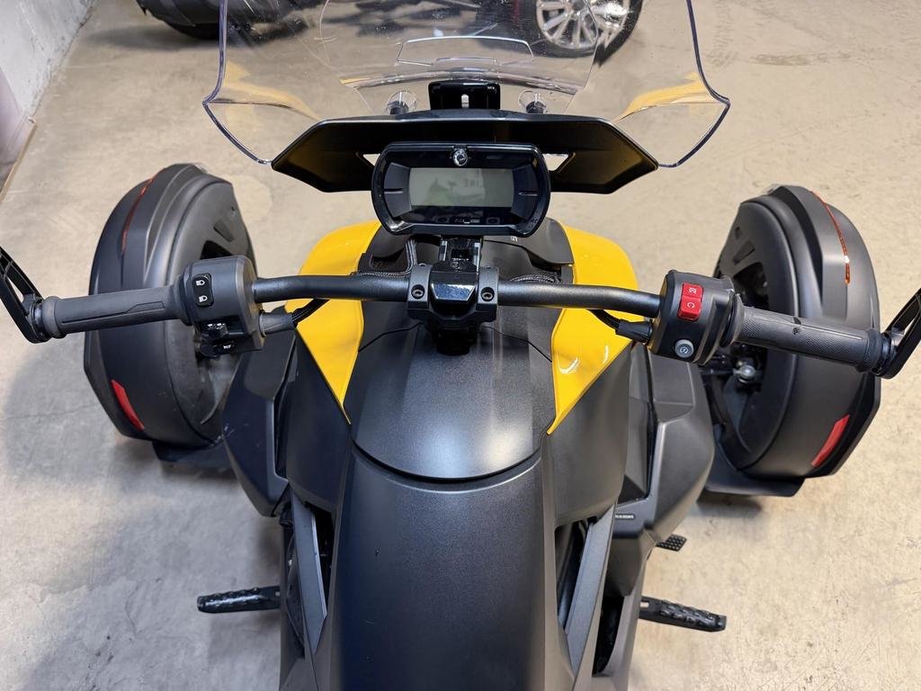 2021 Can-Am RYKER 900 ACE in Charlemagne, Quebec - 7 - w1024h768px