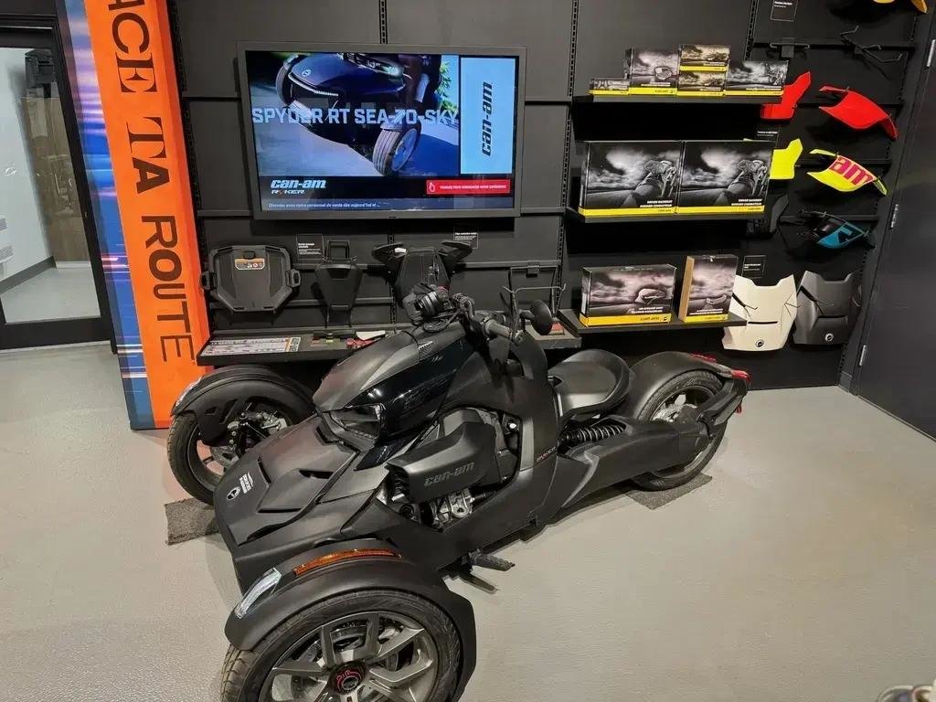 Can-Am RYKER 900 ACE  2026 à Charlemagne, Québec - 6 - w1024h768px