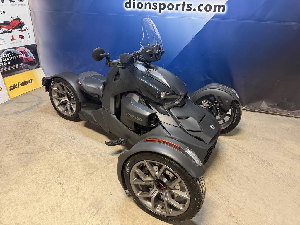 Can-Am RYKER 900  2023 à Charlemagne, Québec - 2 - w1024h768px