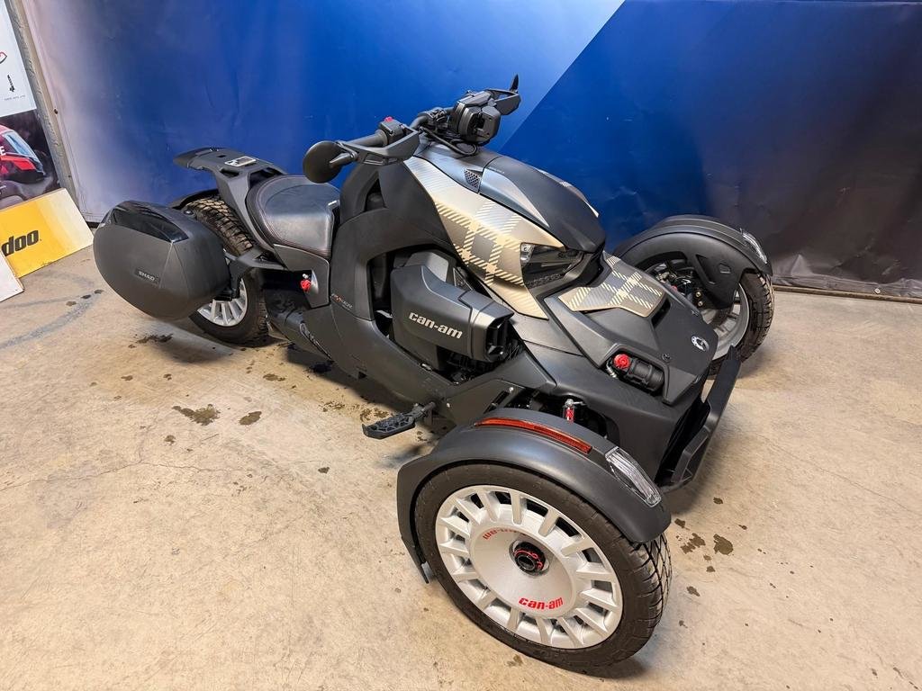 Can-Am RYKER RALLY 900 ACE  2024 à Charlemagne, Québec - 2 - w1024h768px