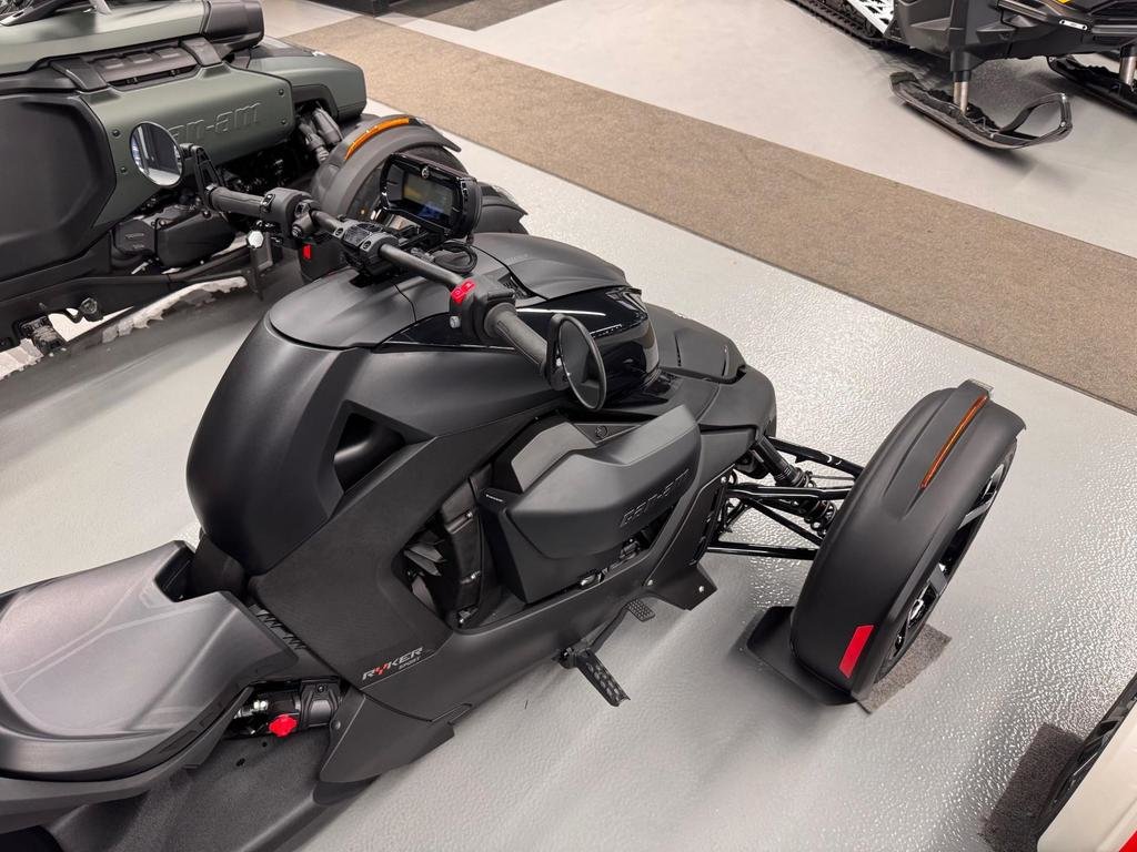 2025 Can-Am RYKER SPORT 900 ACE in Charlemagne, Quebec - 2 - w1024h768px