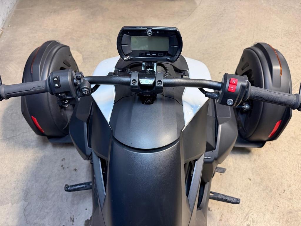 Can-Am RYKER SPORT 900 ACE  2025 à Charlemagne, Québec - 7 - w1024h768px
