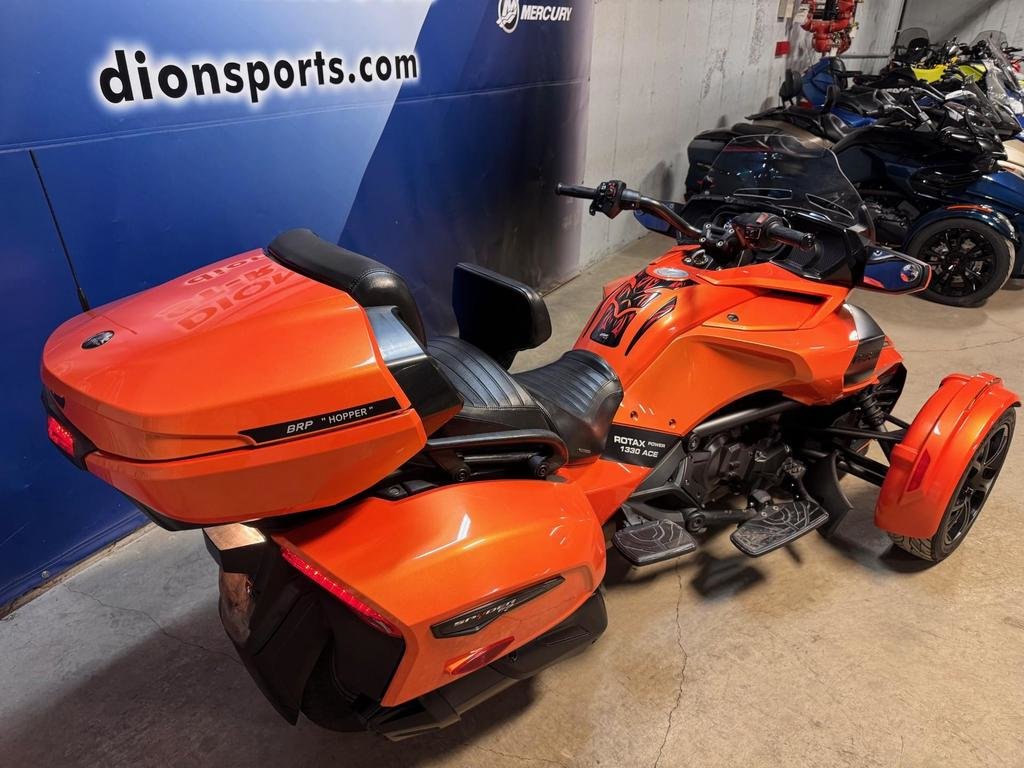 Can-Am SPYDER F3 LIMITED  2019 à Charlemagne, Québec - 6 - w1024h768px