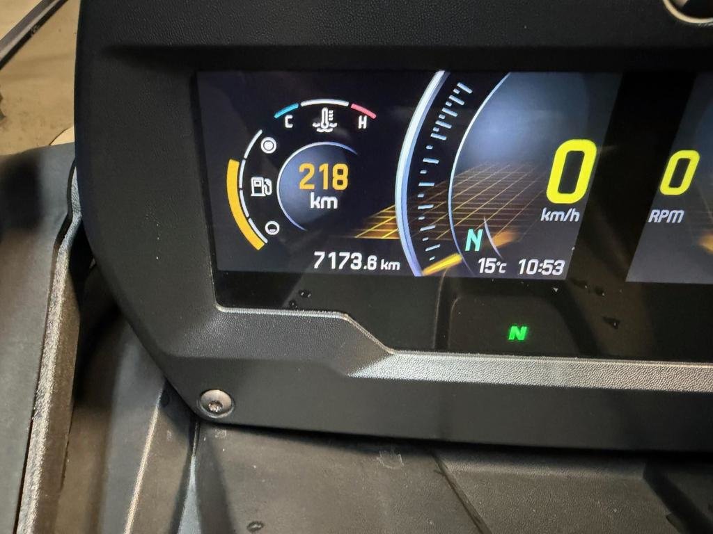 Can-Am SPYDER F3-S SE6 F3  2022 à Charlemagne, Québec - 8 - w1024h768px