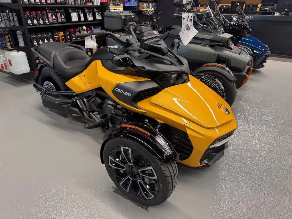 2026 Can-Am SPYDER F3-S SE6 F3 in Charlemagne, Quebec - 1 - w1024h768px