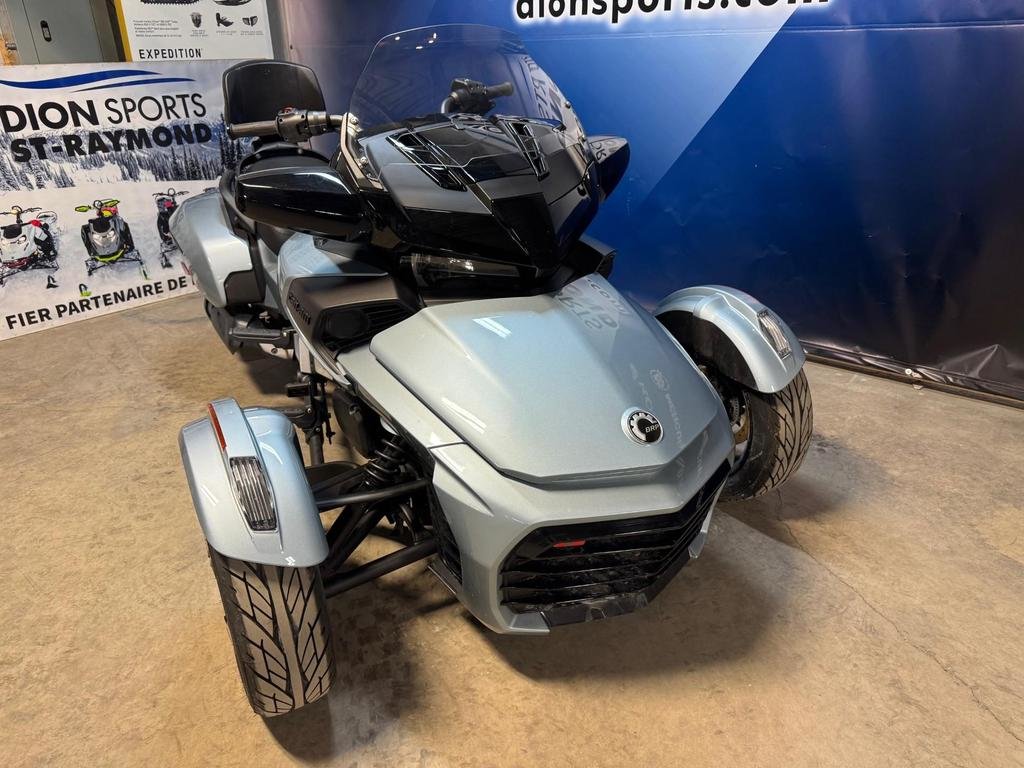 Can-Am SPYDER F3-T 1330 F3 T SE6  2021 à Charlemagne, Québec - 3 - w1024h768px