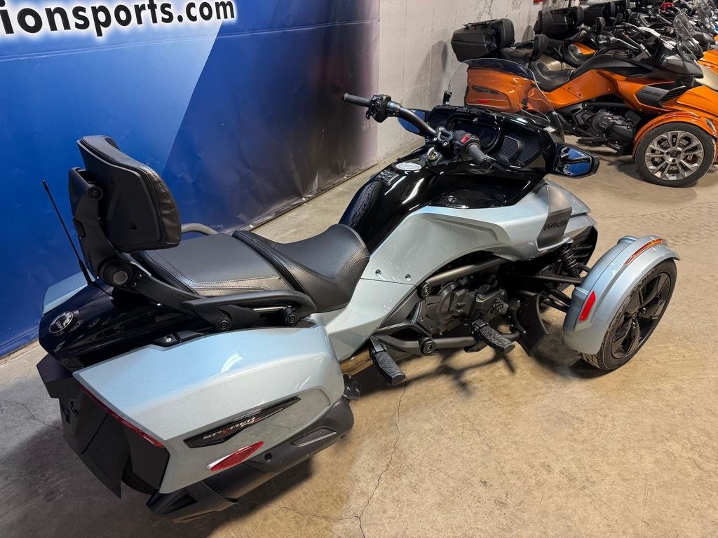 Can-Am SPYDER F3-T 1330 F3 T SE6  2021 à Charlemagne, Québec - 6 - w1024h768px