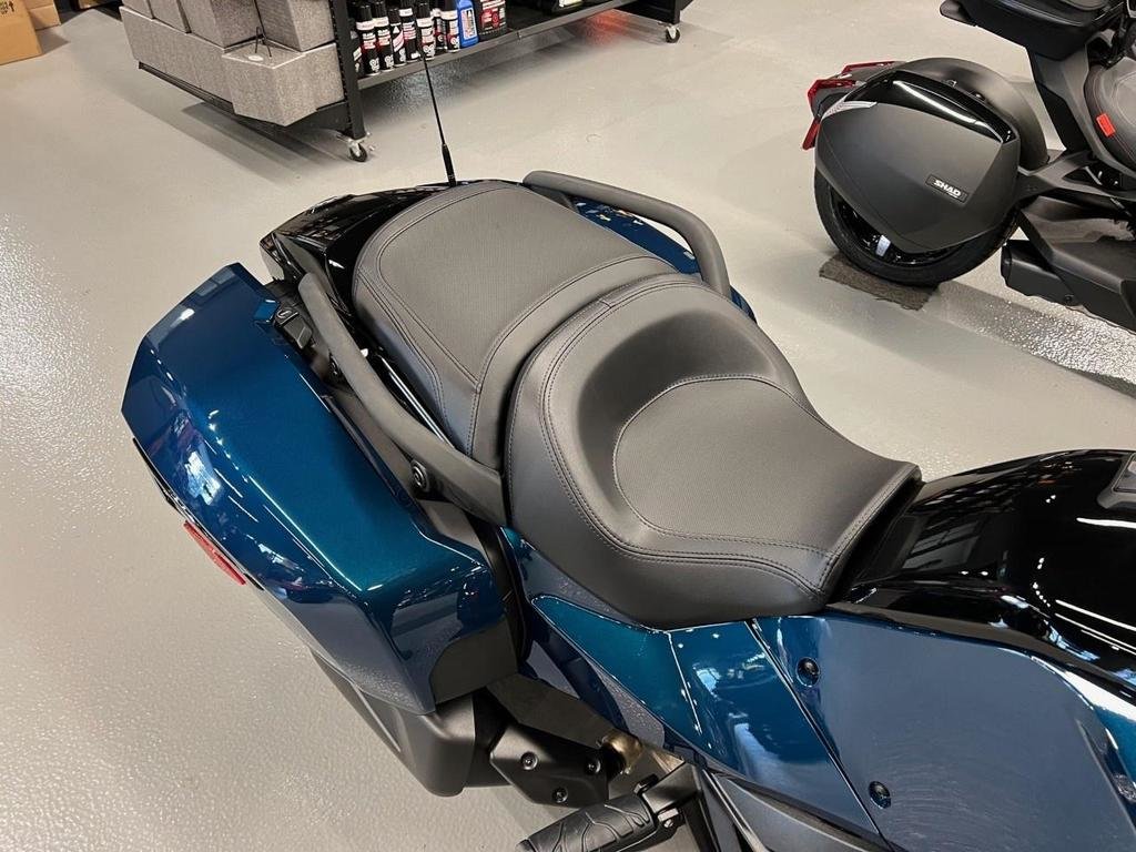 2024 Can-Am SPYDER F3-T SE6 F3 T in Charlemagne, Quebec - 3 - w1024h768px