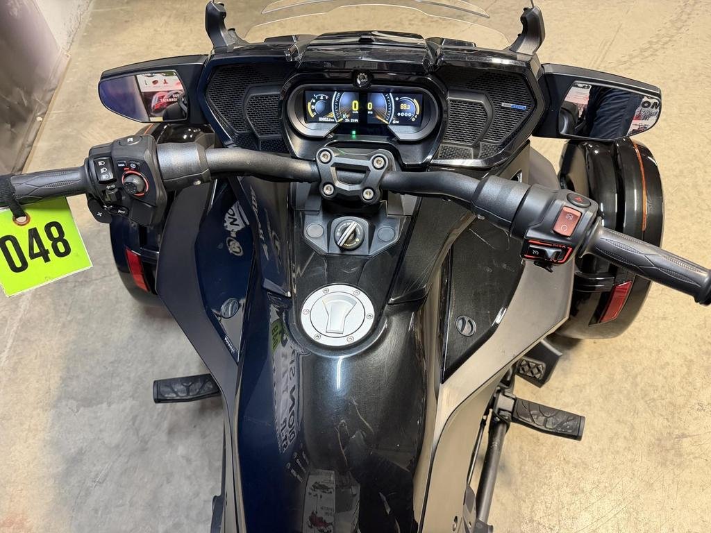 2018 Can-Am SPYDER F3-T SE6 F3 in Charlemagne, Quebec - 8 - w1024h768px