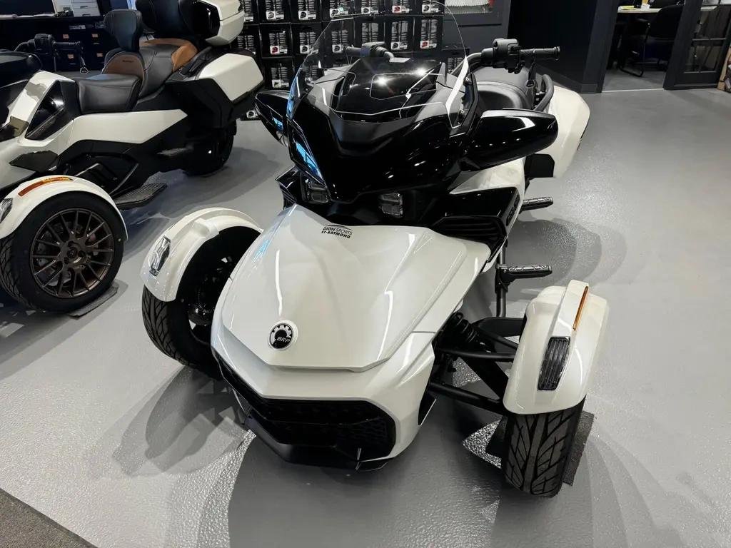 2024 Can-Am SPYDER F3-T SE6 F3 in Charlemagne, Quebec - 2 - w1024h768px