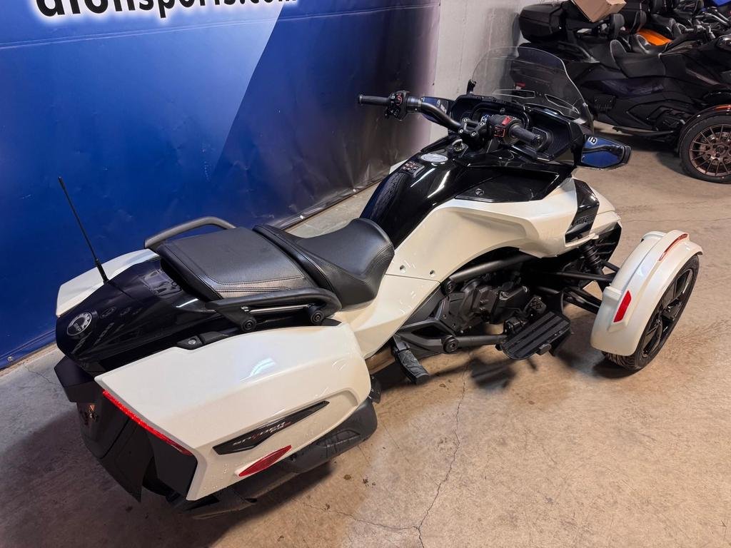 2022 Can-Am Spyder F3-T SE6 in Charlemagne, Quebec - 6 - w1024h768px