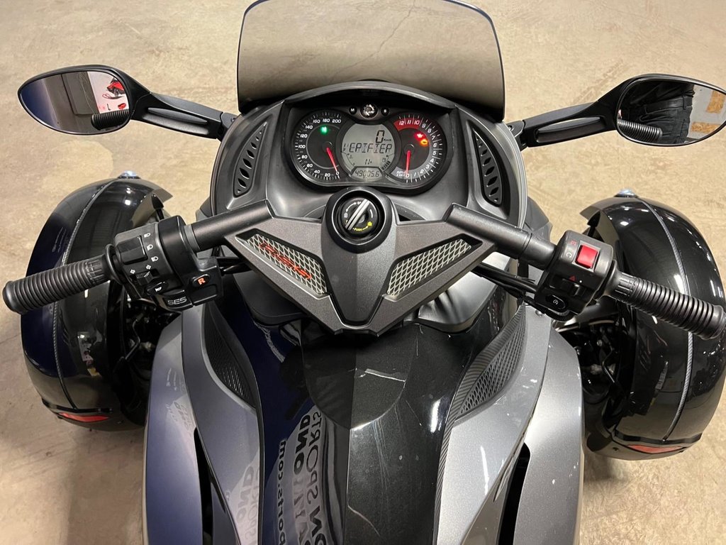 SPYDER RS S SE5 RS-S  2011 à Charlemagne, Québec - 7 - w1024h768px